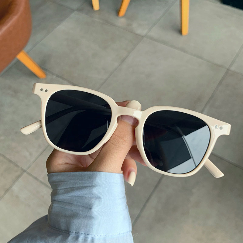 แว่นกันแดดหรูหราสไตล์วินเทจใหม - Men'S Fashion Round Glasses บทวิจารณ์และราคา