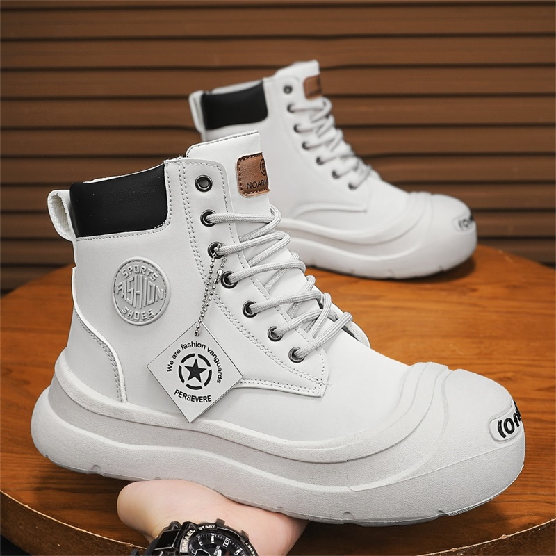 รองเท้าบูทข้อสั้นแฟชั่น สวมใส่ - Mens Fashion Autumn 2025 บทวิจารณ์และราคา